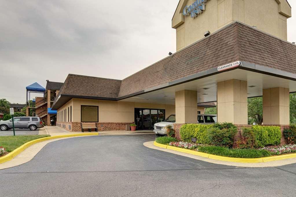 Suburban Studios Tysons Corner Vienna Esterno foto
